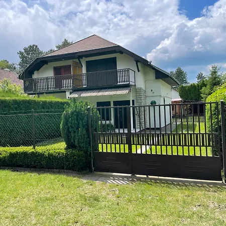 Fenyves Lak Balatonszeplak Apartament *