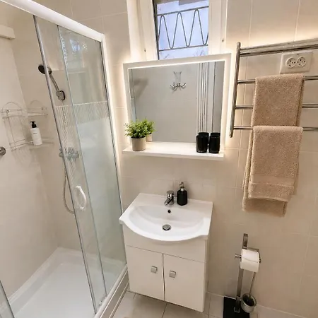 Fenyves Lak Balatonszeplak Apartament *