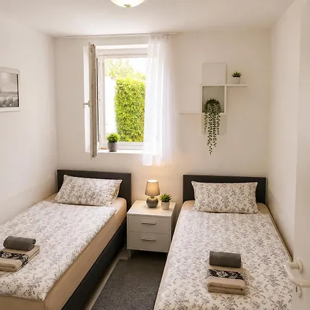 Fenyves Lak Balatonszeplak Siófok